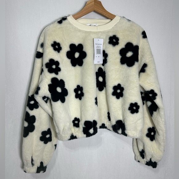 Stitch & Pine Sweaters - Stitch & Pine Womens Faux Fur Floral Sweatshirt‎ Cream Black Daisy J16485VHTE M